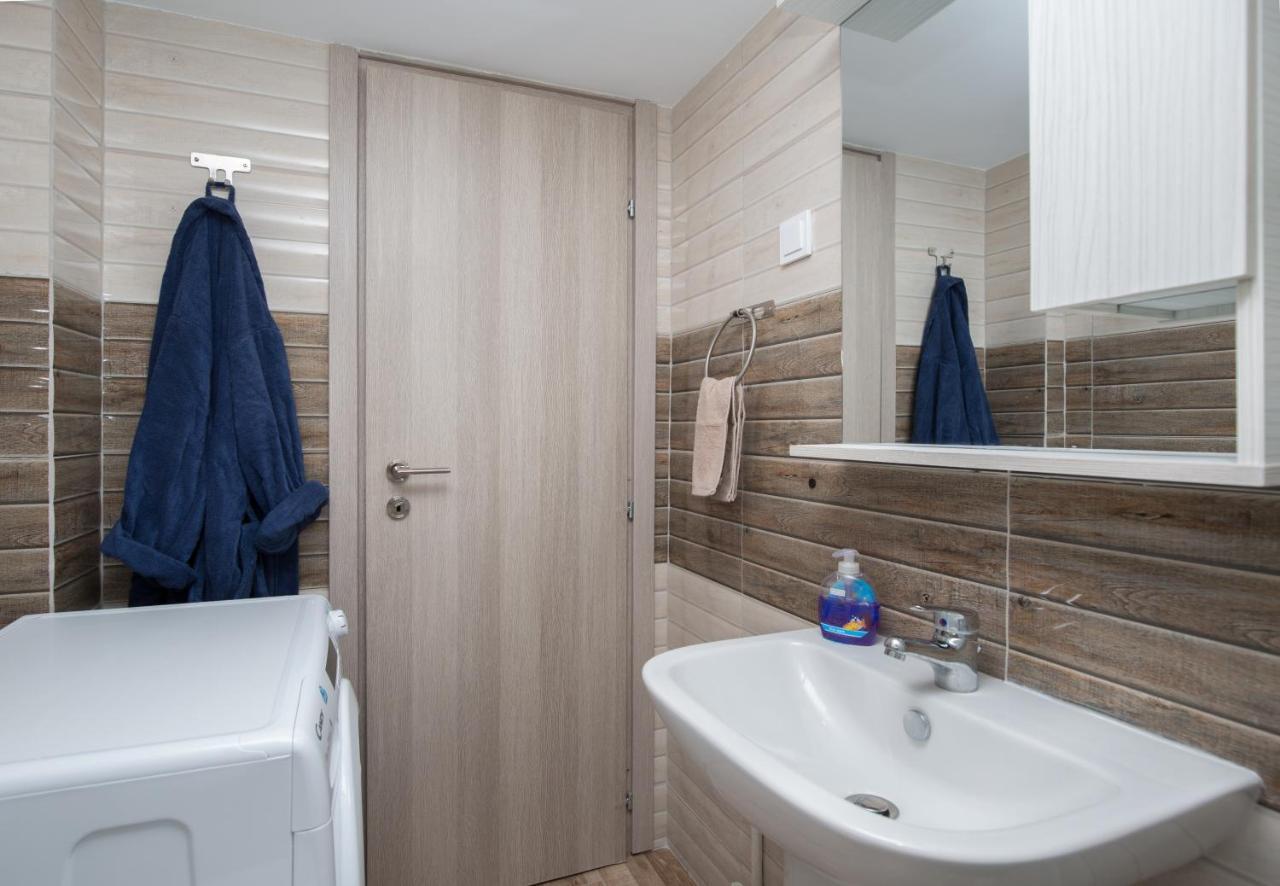 Cosy Apartment With Terrace Near Metro Station Athens Luaran gambar